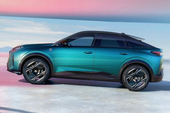 Peugeot e-308 review: an electric car with a range of up to 700 km Photo 3