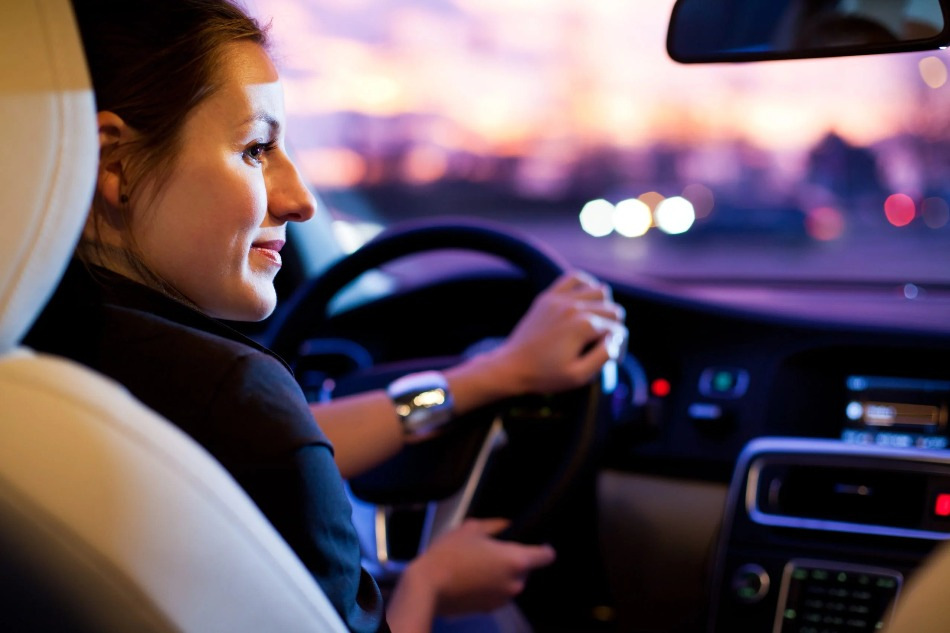 A gift for a car lady: choose a present that you will definitely like