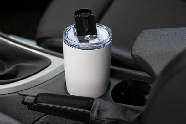 Thermal mug for the road: we choose the ideal option for your car