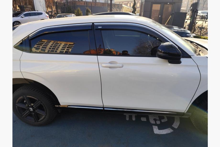 Honda eNP1 2022- Window deflectors with chrome trim (4 pcs, Niken) Image
