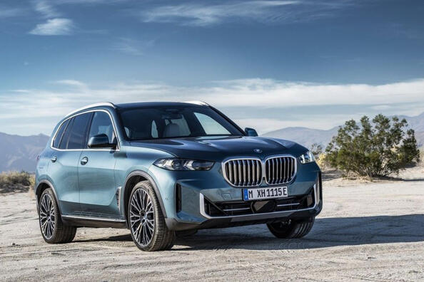 Updated BMW X5: luxury, technology and sporty spirit