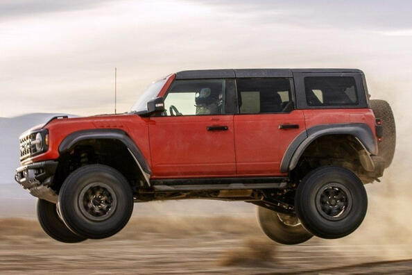 Ford Bronco Raptor: specs, ground clearance, fuel use and equipment Photo 3