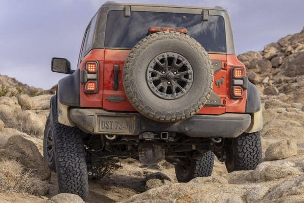 Ford Bronco Raptor: specs, ground clearance, fuel use and equipment Photo 6