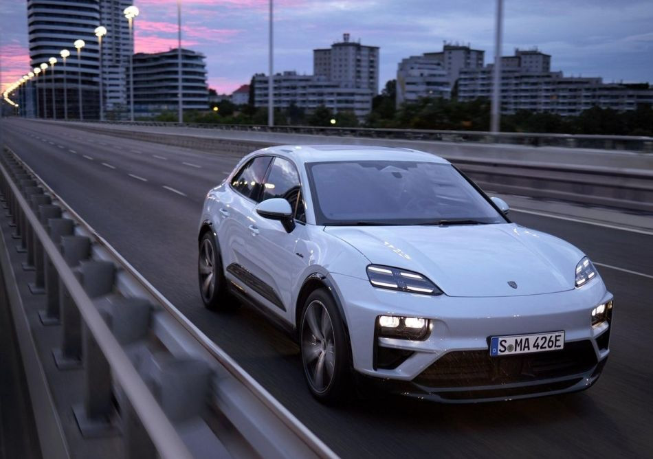 Review of the second generation of the 2024 Porsche Macan Electric crossover
