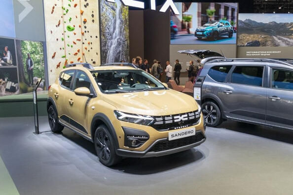 Dacia Sandero Stepway: updated budget cross hatch