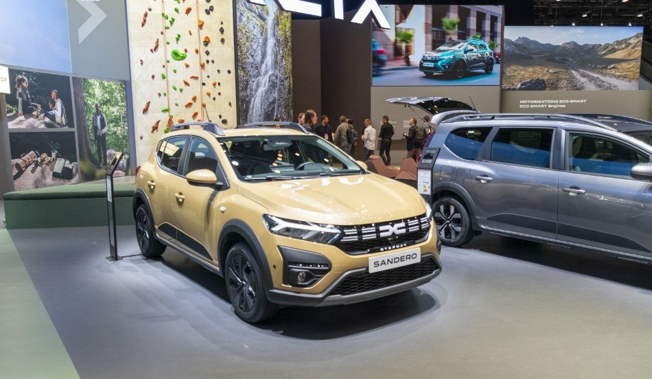 Dacia Sandero Stepway: updated budget cross hatch