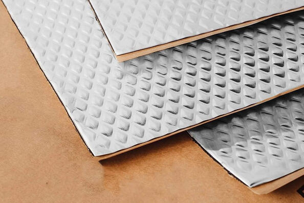 We choose the best noise insulation for the car