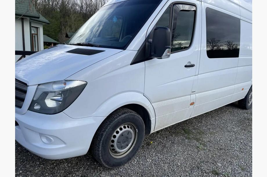 Mercedes Sprinter W906 2006–2018 In-Channel Wind Deflectors (2 pcs, HEKO) Photo 2