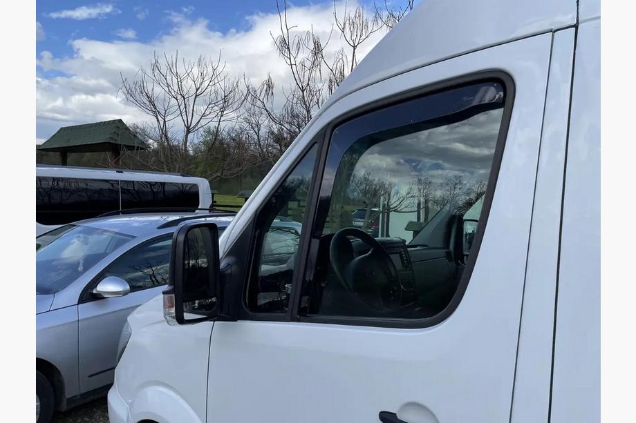 Mercedes Sprinter W906 2006–2018 In-Channel Wind Deflectors (2 pcs, HEKO) Photo 1