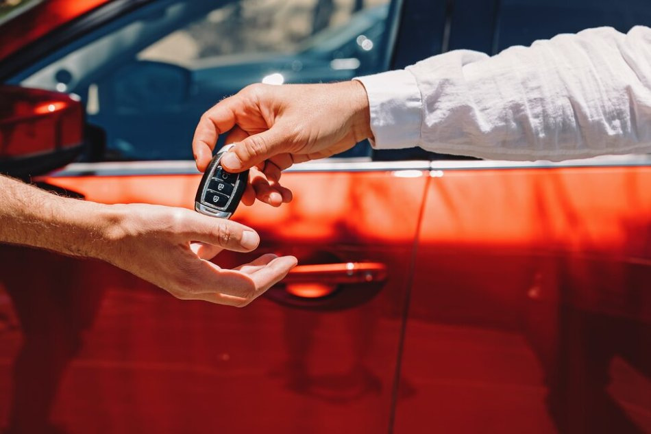 How to save money when buying a new car?