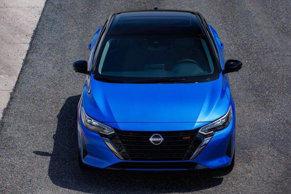 Nissan Sentra 2023: a mid-range sedan with an updated look