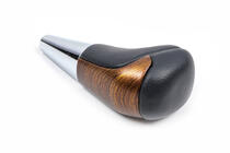 Toyota Land Cruiser Prado 150 2009-2023 Gear Shift Knob (Black Leather + Light Wood) photo 1