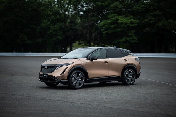 Nissan Ariya: the Japanese electric crossover challenges