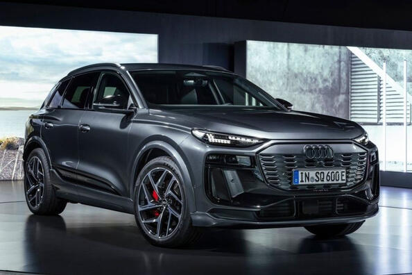 Review of the new electric crossover Audi SQ6 e-tron 2024