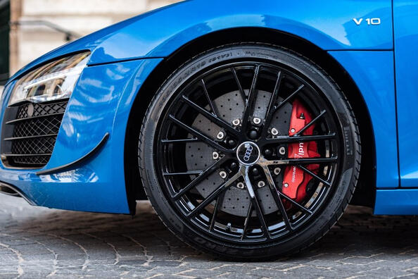 Stylish brakes: choose paint for calipers