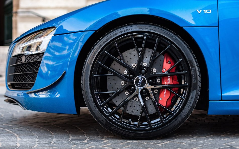 Stylish brakes: choose paint for calipers