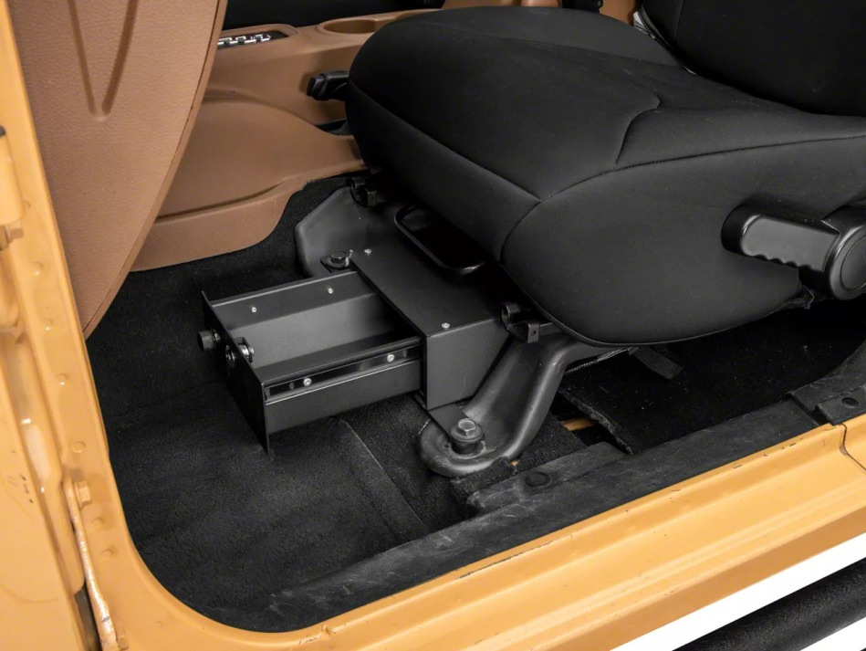 Do not leave valuables unprotected! We choose a reliable safe for the car