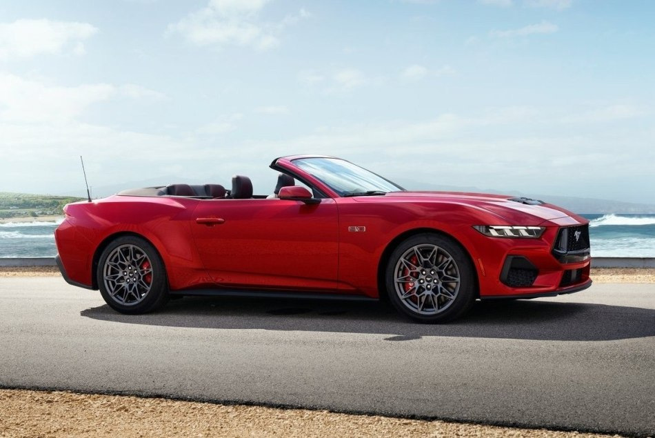 2023 Ford Mustang Convertible Review