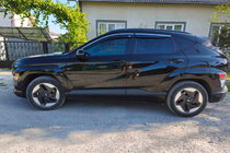 Hyundai Kona 2023- Window deflectors with chrome trim (4 pcs, Niken) photo 5