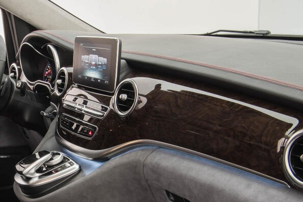 Dashboard tuning: we transform the interior of the car