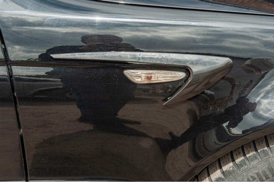 Universal Side Vents DPT V-4 (ABS) (2pcs) (Gloss Black) Photo 1