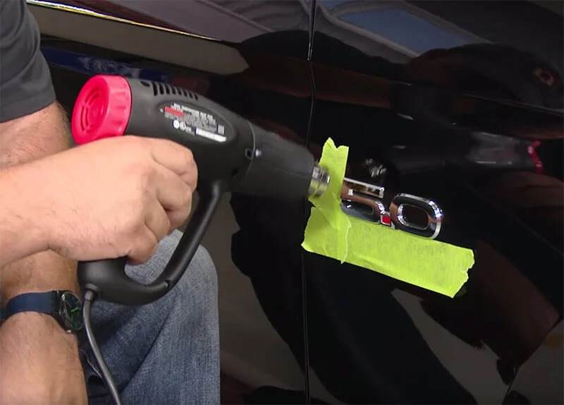 How to properly remove a nameplate from a car