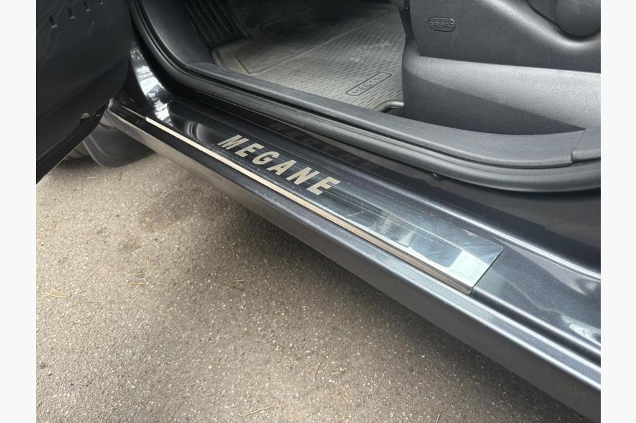 Renault Megane II 2004-2009 Door Sill Covers (Carmos, 4 pcs, Stainless Steel) Image