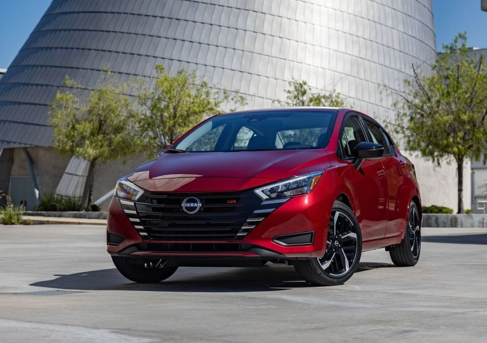 Review of the updated sedan Nissan Versa