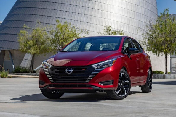 Review of the updated sedan Nissan Versa