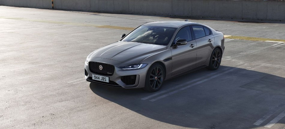Review of the British premium sedan Jaguar XE