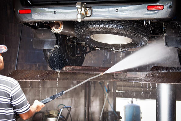 How to properly wash the bottom of the car?