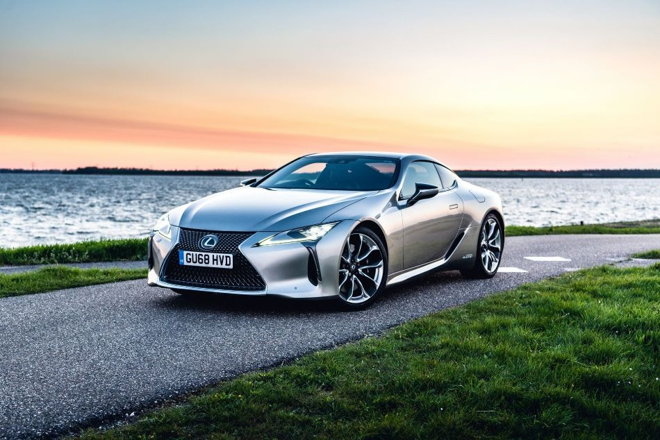 Lexus LC 500h: hybrid sports car