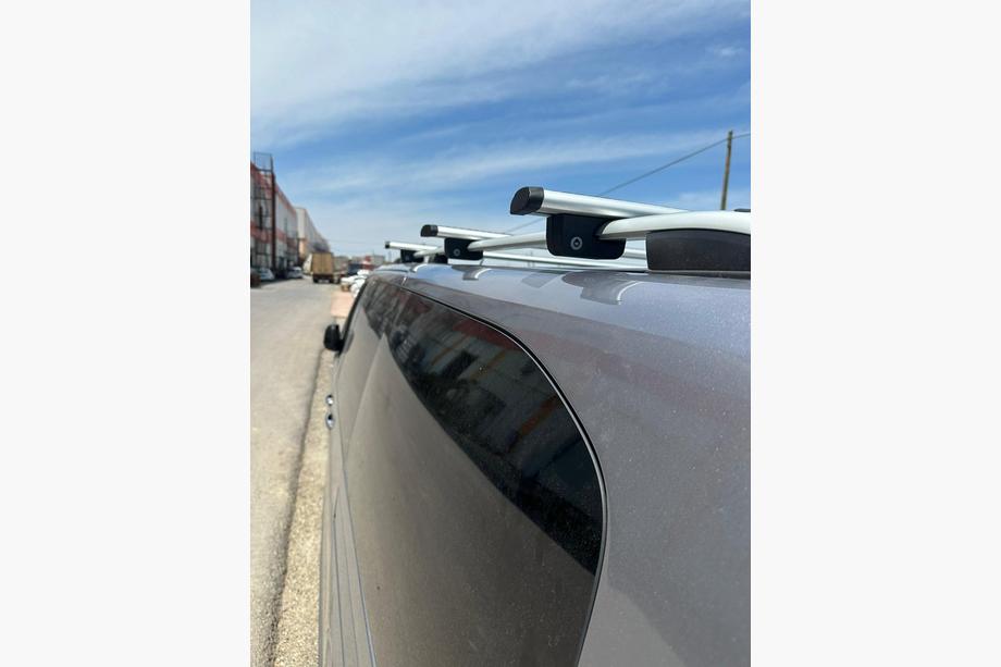 Lockable roof rack cross bars Skyport (2 pcs) (Only for Skyport roof rails) Photo 21