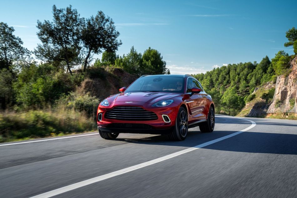 Review of the British sports crossover Aston Martin DBX