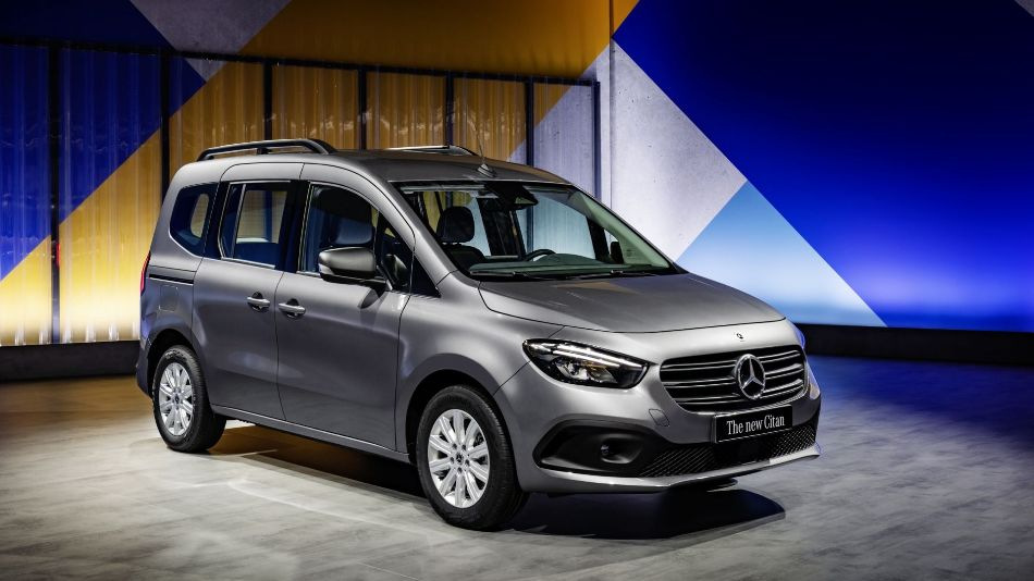 Mercedes-Benz Citan Combi: practical and comfortable compact van