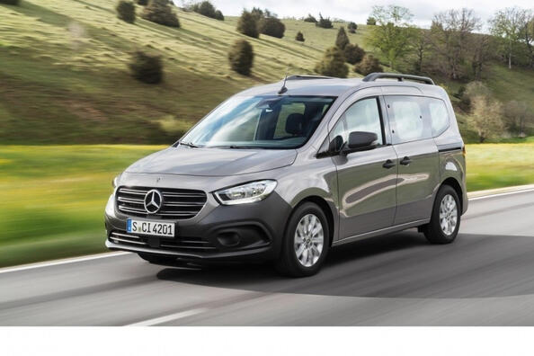 Mercedes-Benz Citan Combi: practical and comfortable compact van Photo 3