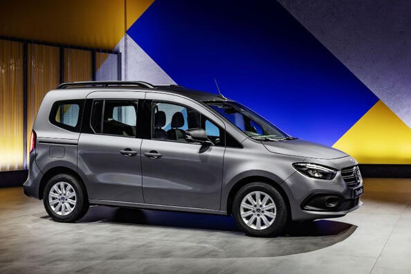 Mercedes-Benz Citan Combi: practical and comfortable compact van Photo 2