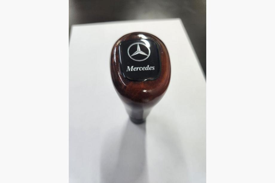 Mercedes S-class W220 1998-2005 Clearance Gear Shift Knob (Wood Look) Image
