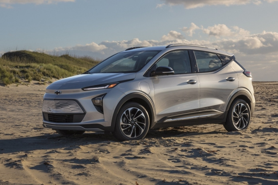 Chevrolet Bolt EUV: electric compact crossover with a range of up to 400 km
