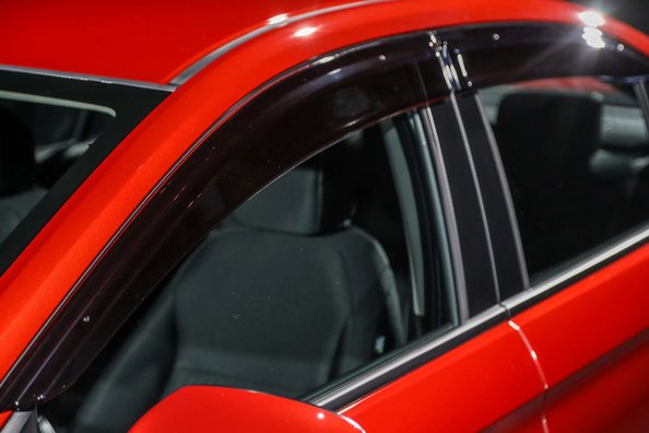 Windshields on car windows: pros and cons