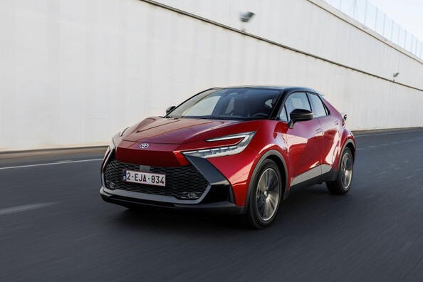 Toyota C-HR 2023: review of the second generation