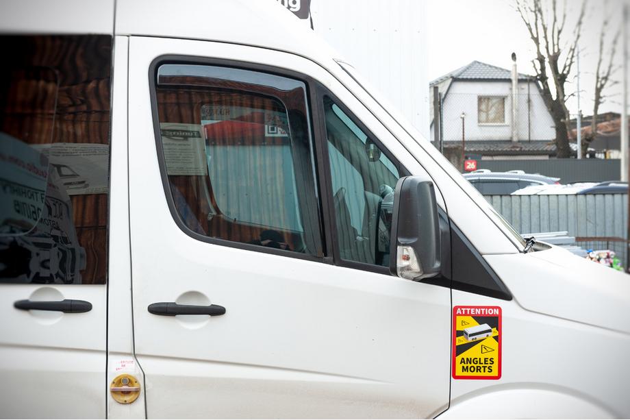 Mercedes Sprinter W906 2006–2018 In-channel window deflectors (smoke, 2 pcs, Cagatay) Photo 10