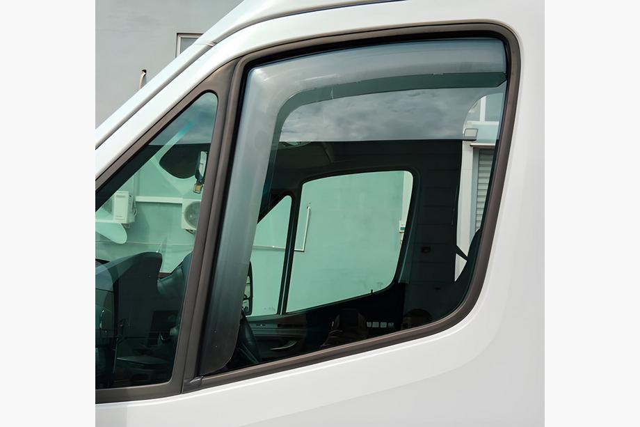 Mercedes Sprinter W907/W910 2018- In-channel window deflectors (smoke, 2 pcs, Cagatay) Photo 1