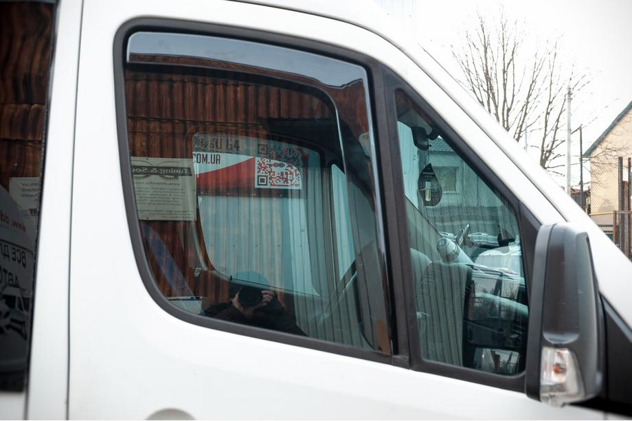 Volkswagen Crafter 2006-2016 In-channel window deflectors (smoke, 2 pcs, Cagatay) Image