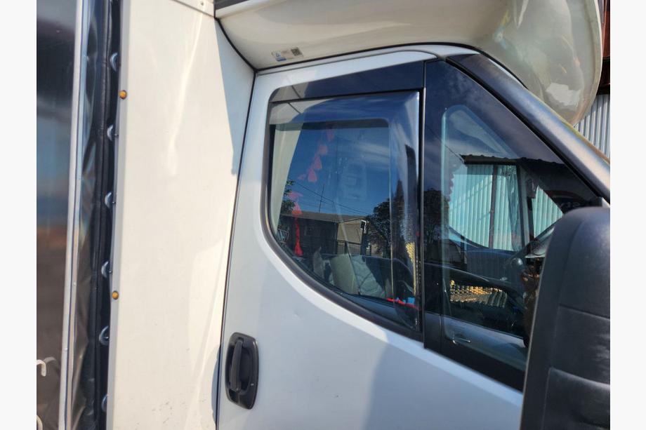Iveco Daily 2014- In-channel window deflectors (smoke, 2 pcs, Cagatay) Photo 3