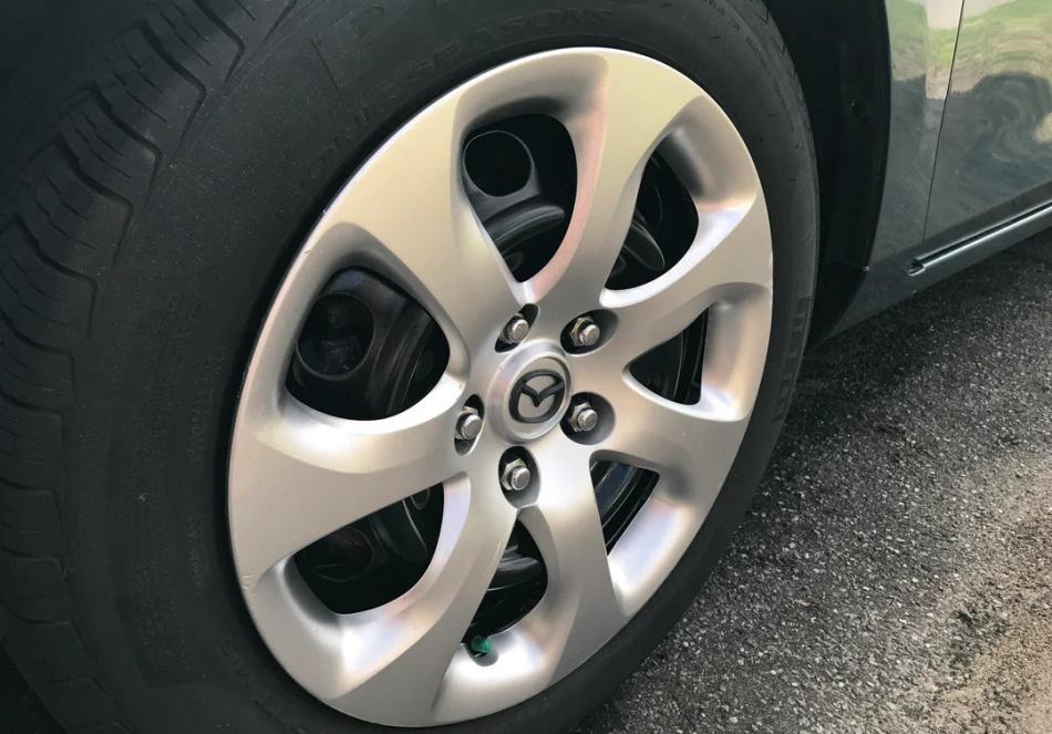 Why do you need caps on car wheels?
