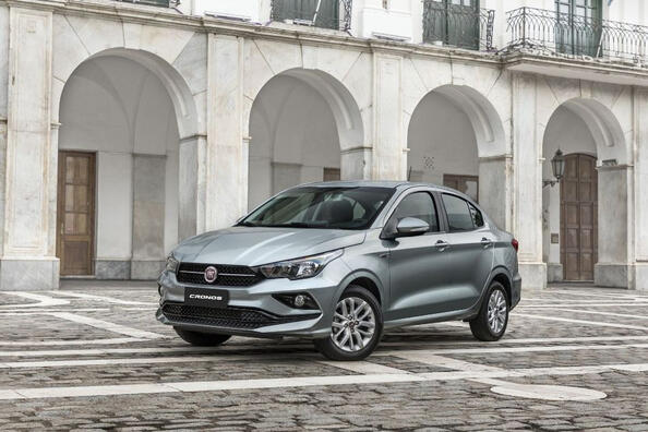 Fiat Cronos sedan review