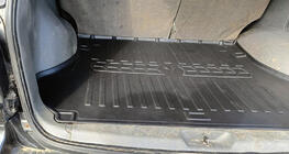 Hyundai Santa Fe 1 2000-2006 Trunk Mat Stingray 3D photo 1