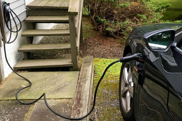 How to use an electric car to power the house: advantages and possibilities Photo 1
