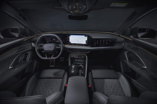 Review of the third-generation Audi Q5 of the 2025 model year Photo 5